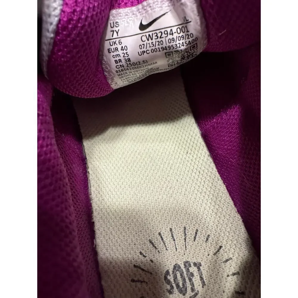 Nike Size 7Y Star Runner